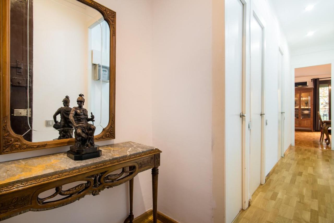 Art Nouveau Apartment Barcelona Exterior foto
