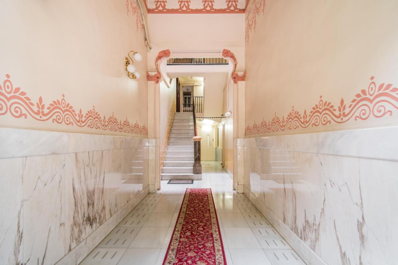 Art Nouveau Apartment Barcelona Exterior foto